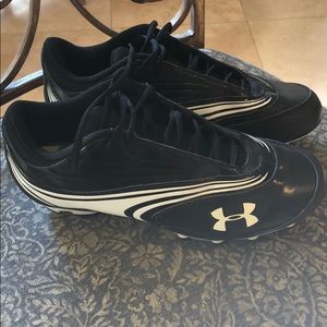 Under Armour Women’s Cleats Size 7